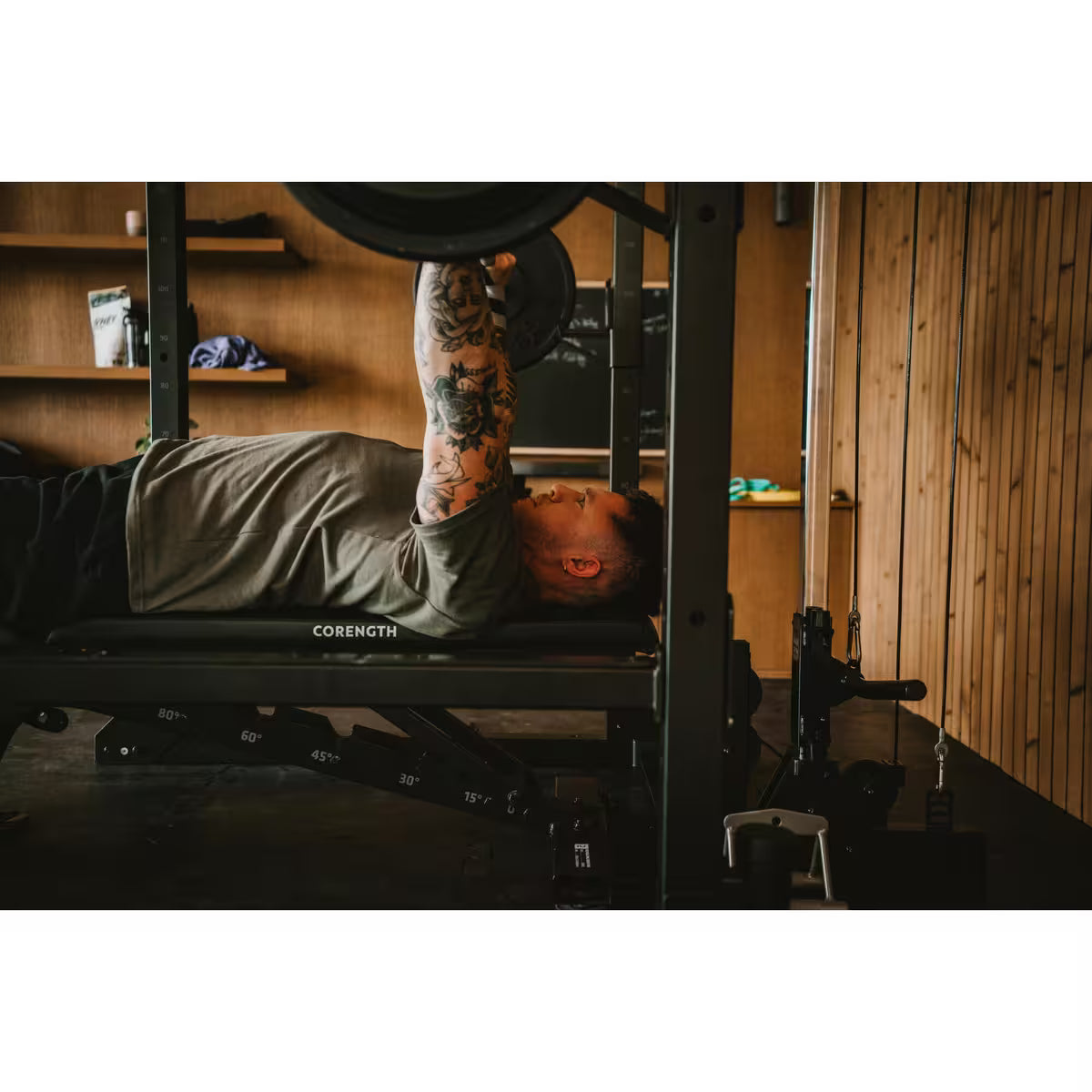 Bench 900 styrketræningsbænk gym4all
