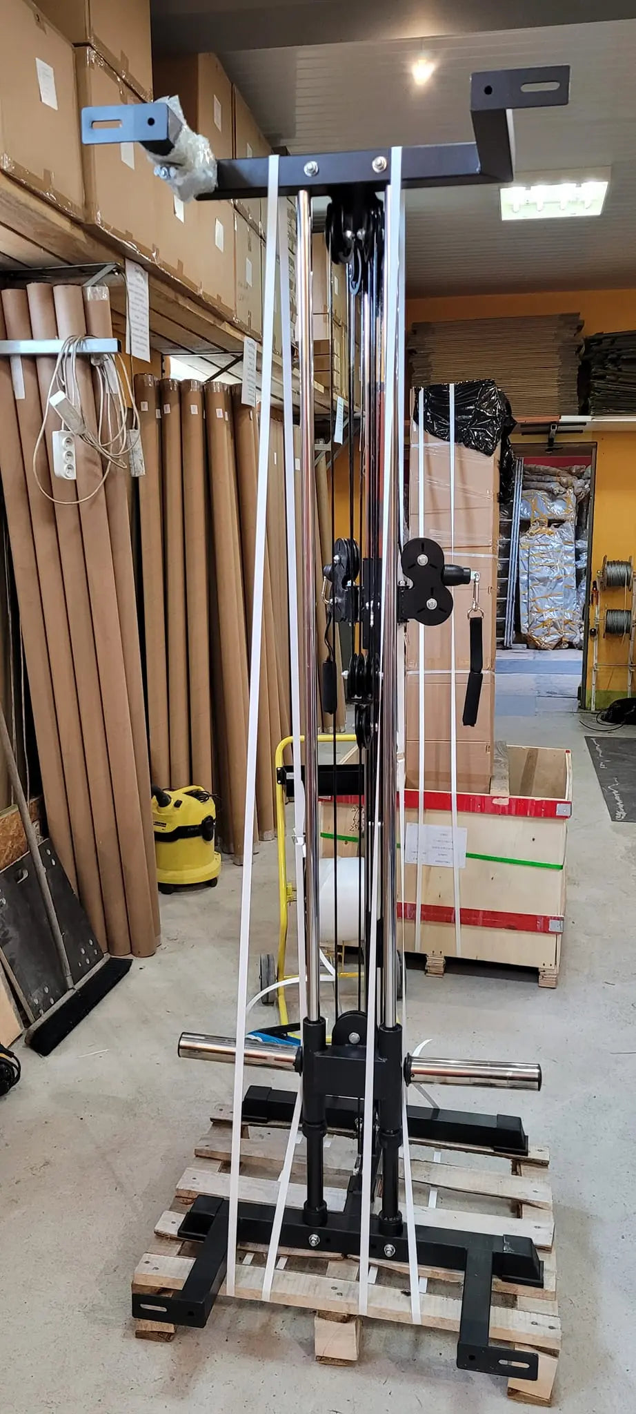 TRÆKTÅRN Cables Tower | LAT Pull Down & Pull Up | Multifunktionel gym4all