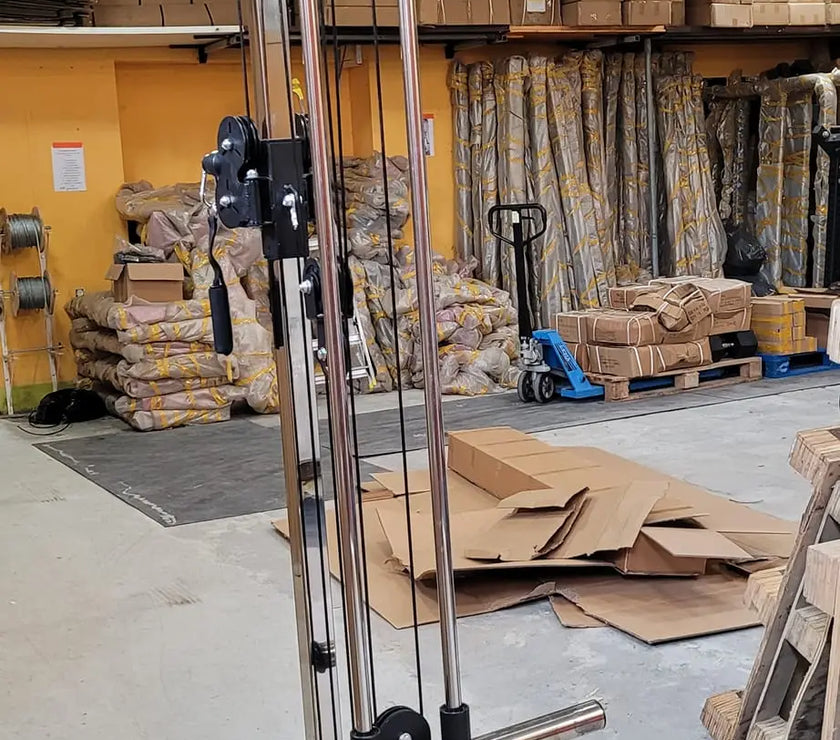 TRÆKTÅRN Cables Tower | LAT Pull Down & Pull Up | Multifunktionel gym4all