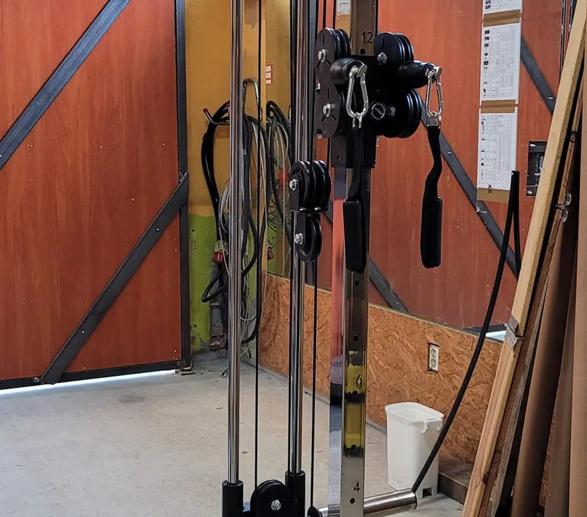 TRÆKTÅRN Cables Tower | LAT Pull Down & Pull Up | Multifunktionel gym4all