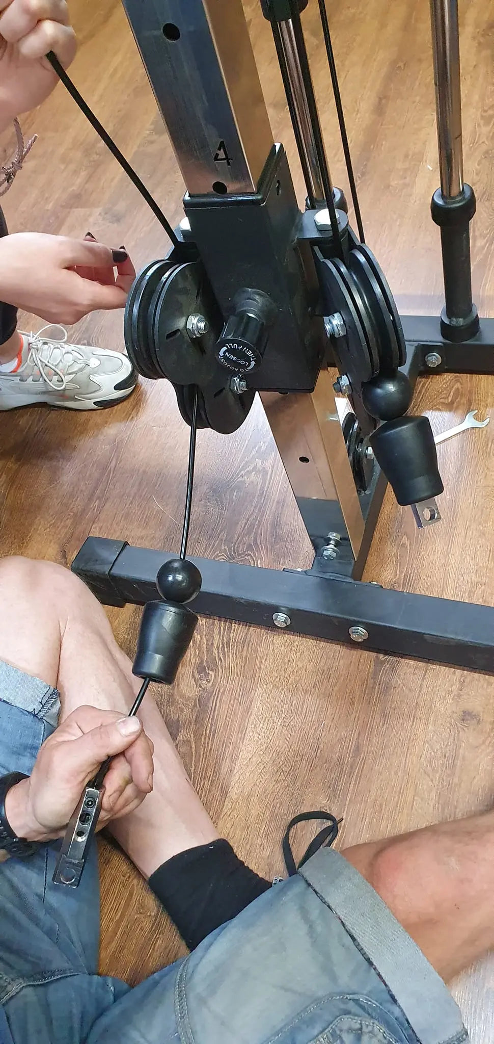 TRÆKTÅRN Cables Tower | LAT Pull Down & Pull Up | Multifunktionel gym4all