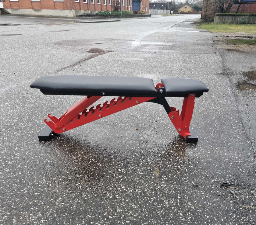 Justerbar Træningsbænk DV Red | 300 kg Vægtkapacitet | Til Homegym gym4all