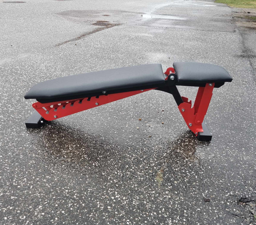 Justerbar Træningsbænk DV Red | 300 kg Vægtkapacitet | Til Homegym gym4all