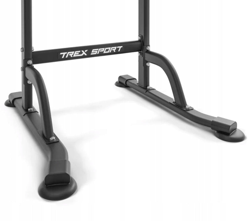 Stabil base på Trex Pull Up Dips Stativ med 72 cm bundbredde.